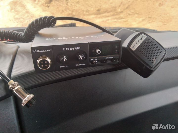 Автомобильная рация midland