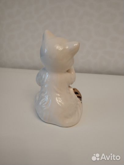 Статуэтка кошка