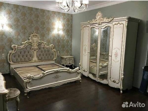 Спальный гарнитур