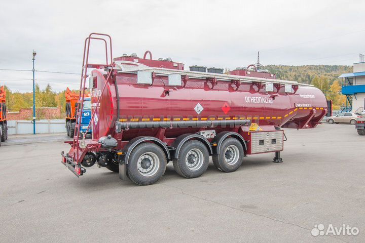 Полуприцеп бензовоз УралСпецТранс ППЦ 28К-32Л-4, 2023