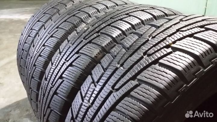 Nokian Tyres Hakkapeliitta R 225/70 R16