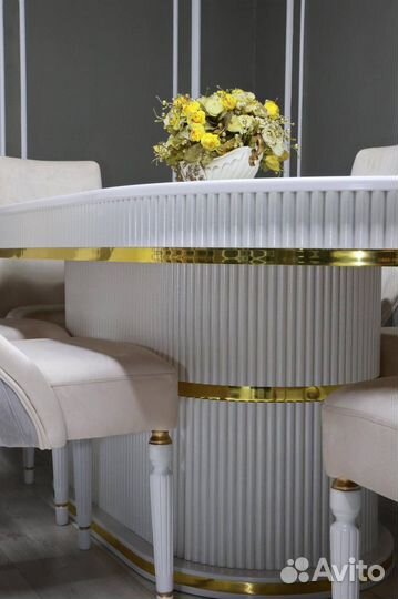 Столы и стулья новые