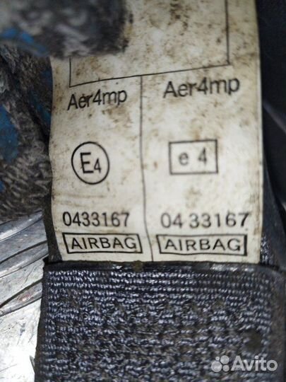 Ремень безопасности передний правый Toyota Corolla