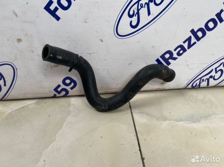 Патрубок системы охлаждения верхний Kia Ceed ED