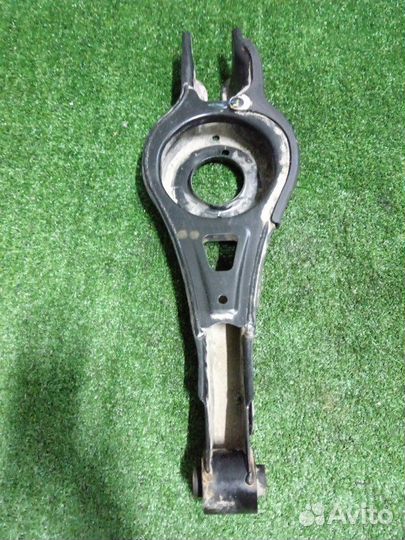 Рычаг подвески нижний задний левый Kia Optima JF