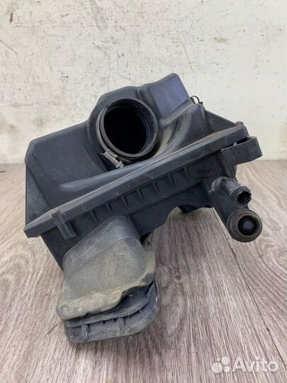 Корпус воздушного фильтра Opel Astra J A17DTJ