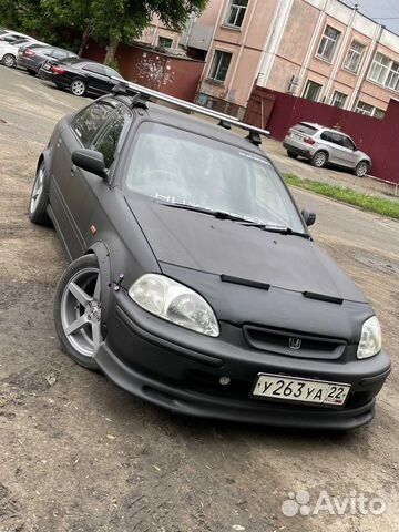 Кожаный дефлектор капота Honda Civic 6