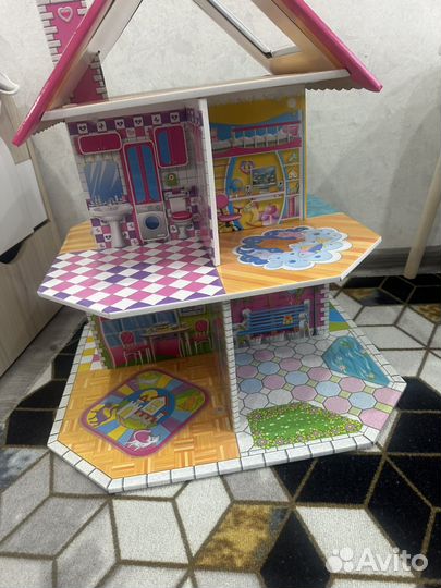 Домик кукольный