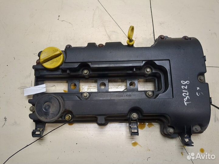 Крышка клапанная двс Opel Corsa D, 2011