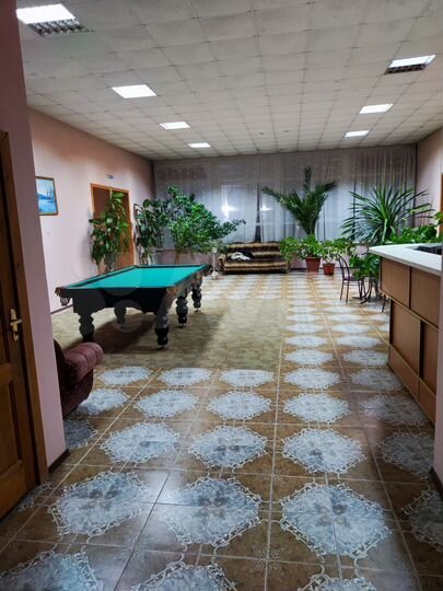 Дом 2000 м² на участке 33 сот.