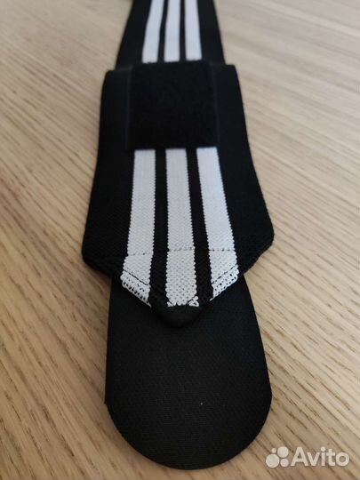 Бинт эластичный спортивный на запястье 45 см