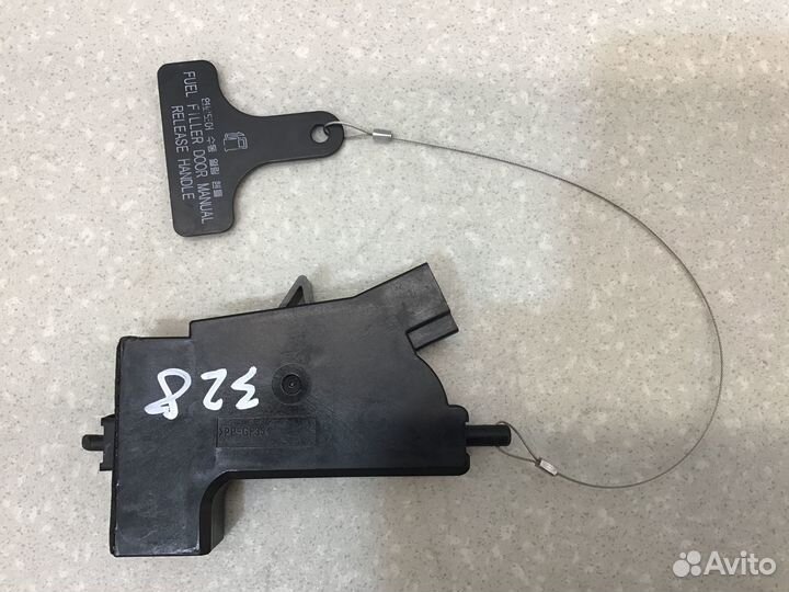 Активатор замка крышки бензобака Kia Optima IV 201