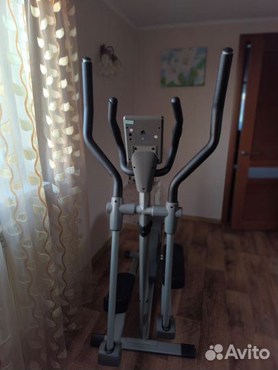 Эллиптический тренажер