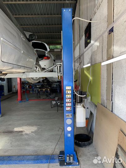 Подъемник автомобильный