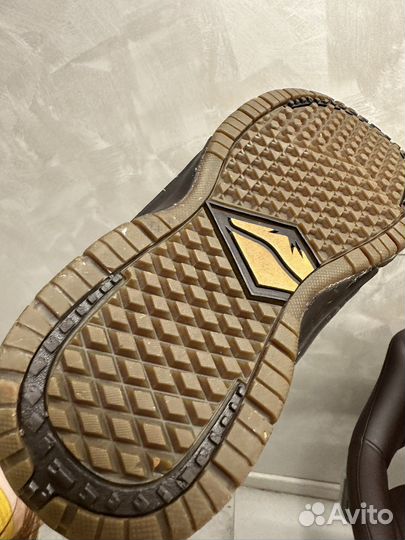 Сноубордические ботинки vans 42