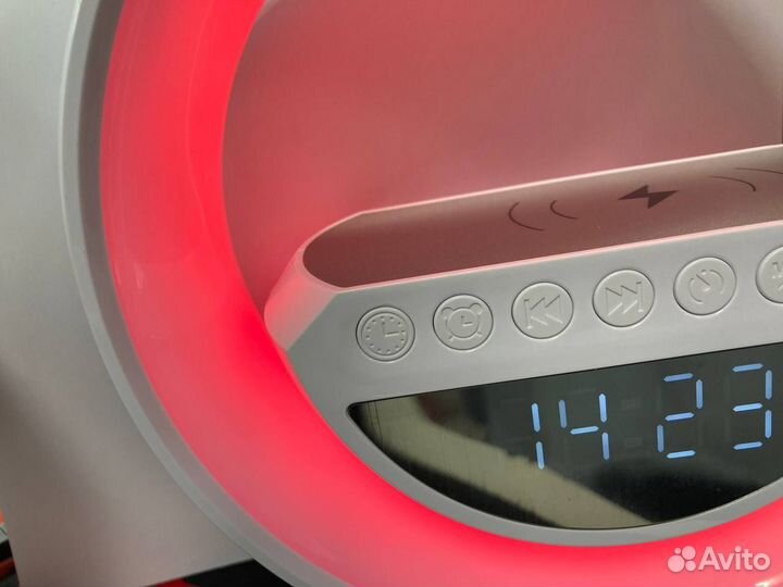 Колонка-будильник + беспроводное зу