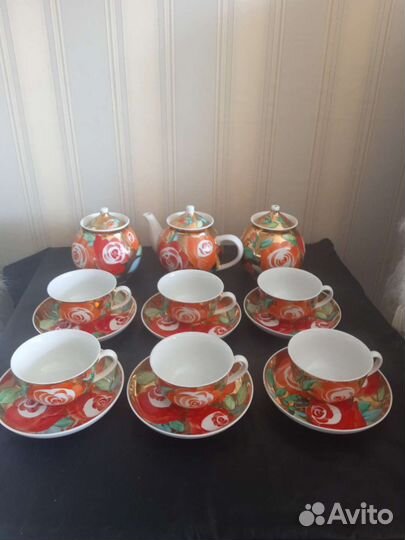 Сервиз чайный,Розы на золотом