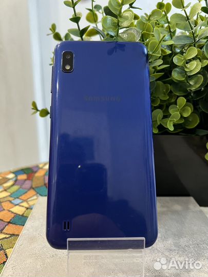 Samsung Galaxy A10, 2/32 ГБ
