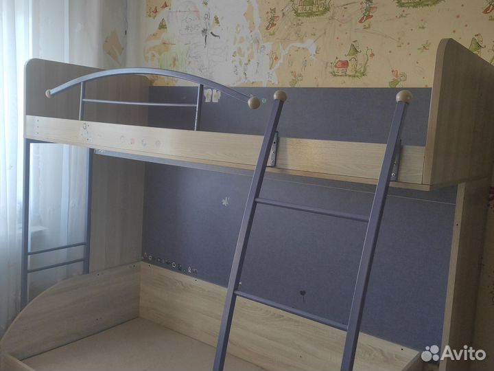 Детская двухъярусная кровать бу