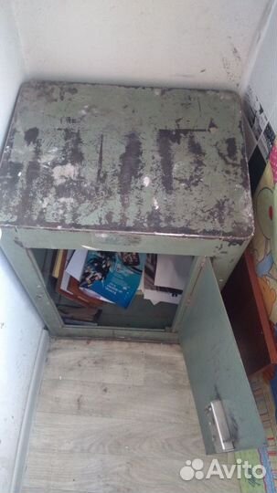 Продам сейф размером 70*50*40