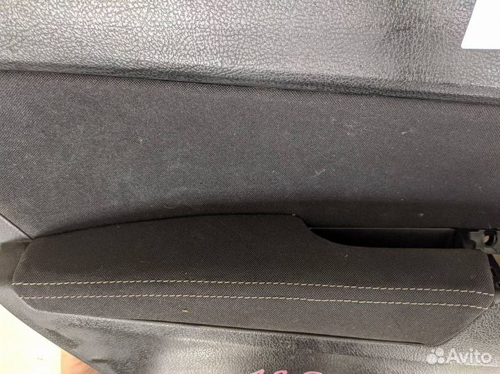 Обшивка двери задней левой Toyota Corolla E180 201