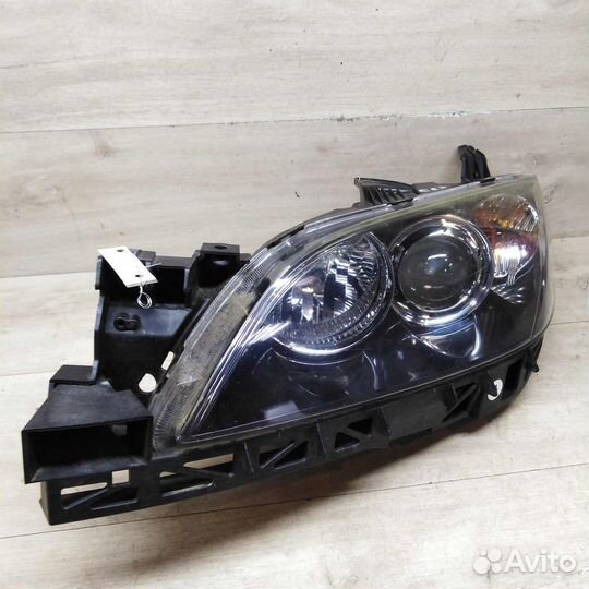 Фара передняя левая Mazda 3 BK седан