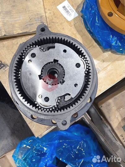 Редуктор поворота Hitachi ZX60 9287538