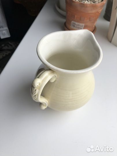 Молочник, глиняный кувшин