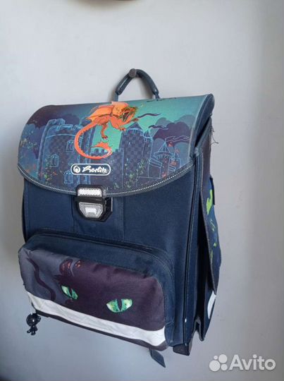 Рюкзак школьный