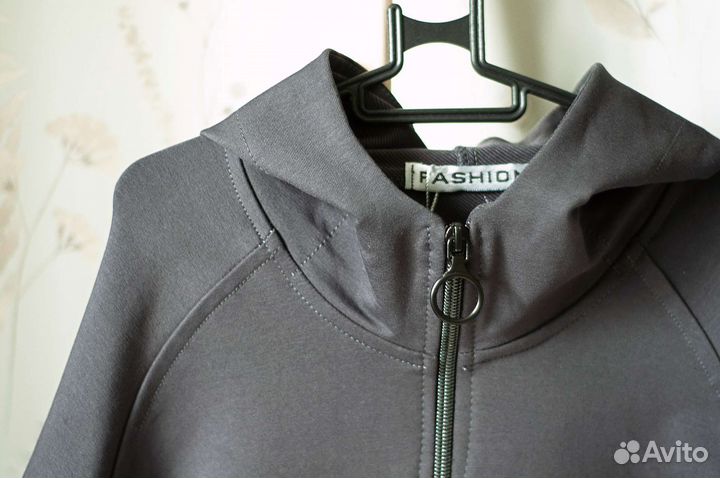 Спортивный костюм на подростка