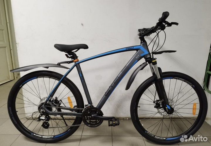 Велосипед горный Stels Navigator 750 MD