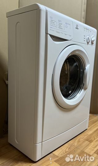 Стиральная машинка indesit