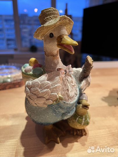 Статуэтка птица германия