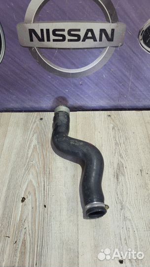 Патрубок радиатора охлаждения двс Nissan primera P