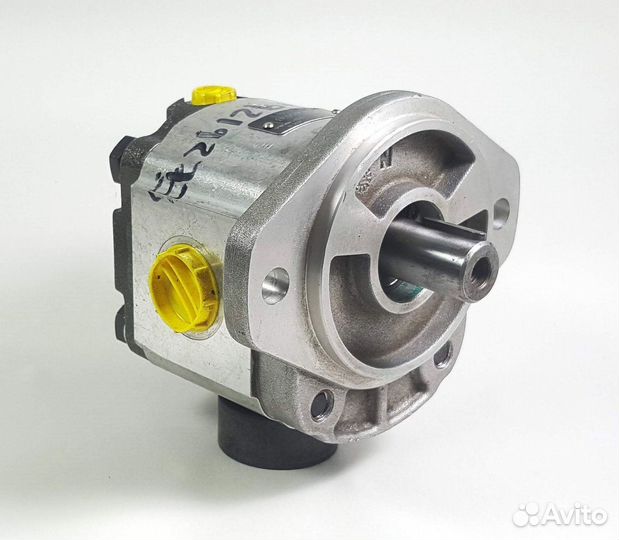 Пилотный насос Хитачи zx250k-5g