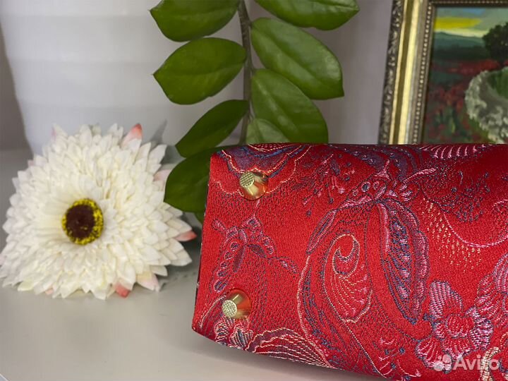 Сумка женская с фермуaром новая
