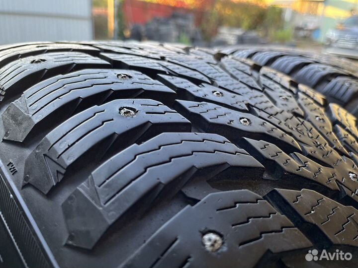 Nokian Tyres Hakkapeliitta 9 SUV 285/50 R20 116T