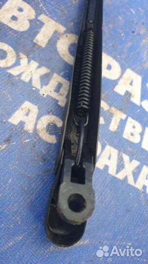 Правый поводок дворника. Газ Валдай грузовой