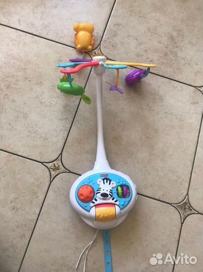 Музыкальная карусель на кроватку