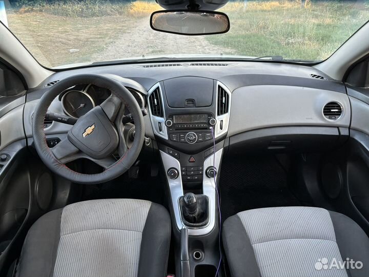Chevrolet Cruze 1.6 МТ, 2014, 200 000 км