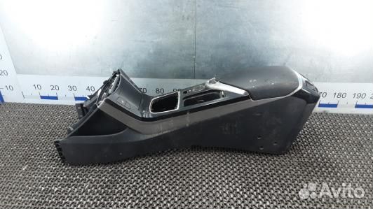 Подлокотник центральный hyundai I40 (MUK09IX01)