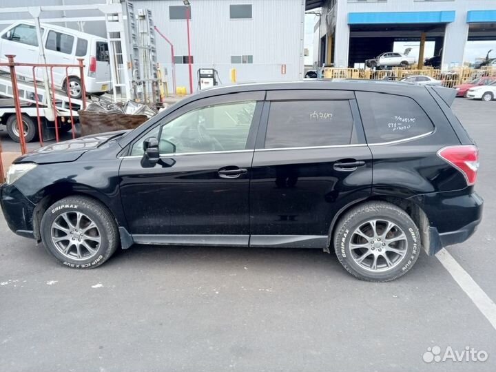 Дверь передняя правая Subaru Forester SJ5