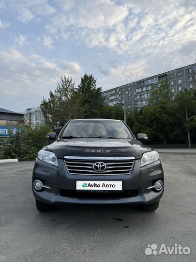 Toyota RAV4 2.0 CVT, 2011, битый, 200 000 км