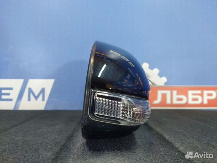 Зеркало правое Camry 50