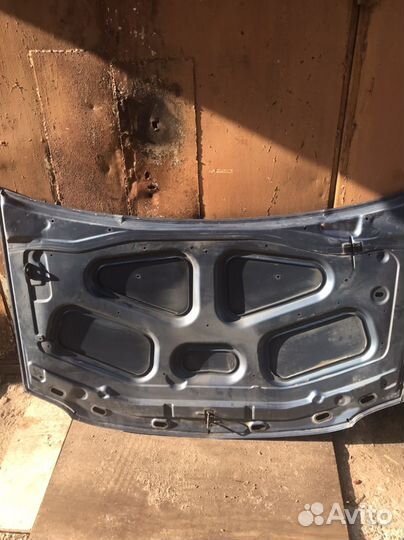Капот на renault logan 1