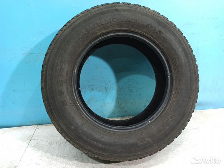 Event ML698 225/70 R16