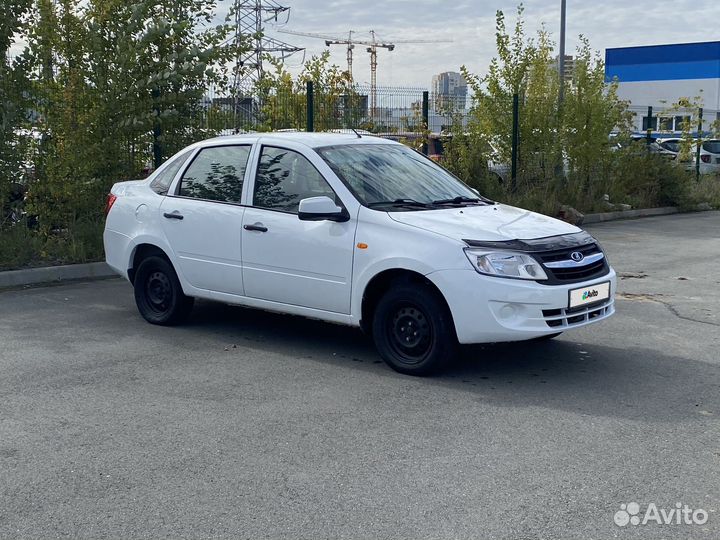 LADA Granta 1.6 МТ, 2013, 215 000 км