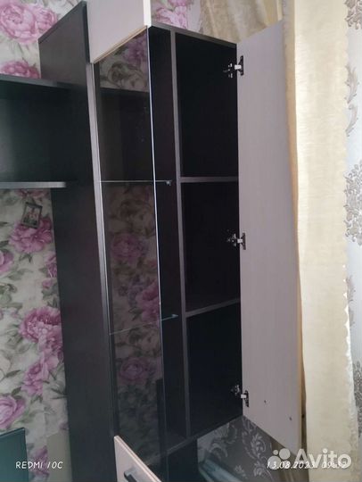 Продам стенку 4500,торг