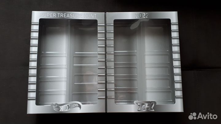 Коробка Hot Wheels sth 2022 года