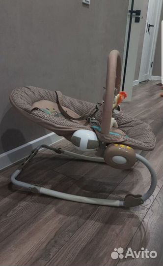 Шезлонг детский babyton